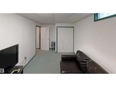 10941 81 AV NW photo 41