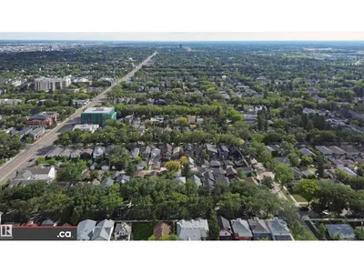 10941 81 AV NW photo 65