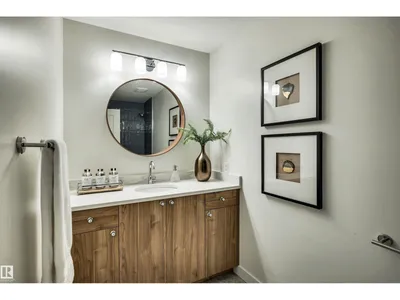 12 A INVERMERE PL photo 29