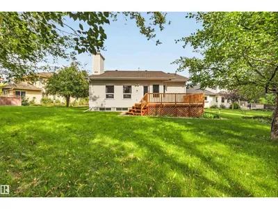 12 A INVERMERE PL photo 44