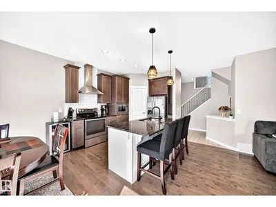5633 175A AV NW photo 6