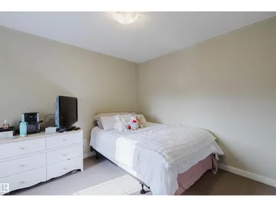 173 SHEPPARD CI photo 24