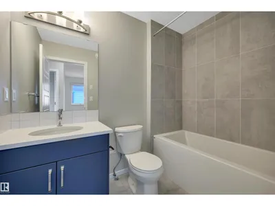 20503 21 AV NW photo 18