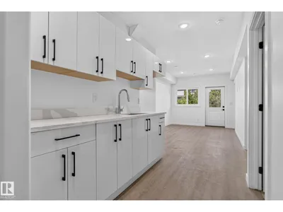 #29 130 HAWKS RIDGE BV NW photo 34
