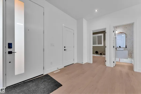18628 130 ST NW photo 3
