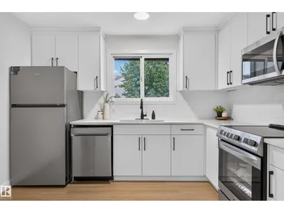 7117 180 ST NW photo 15