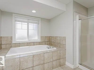 8018 3 AV SW photo 32