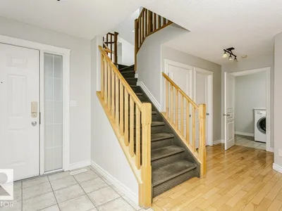 8018 3 AV SW photo 44