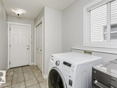 8018 3 AV SW photo 43