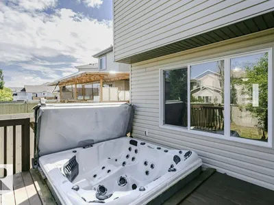 8018 3 AV SW photo 46