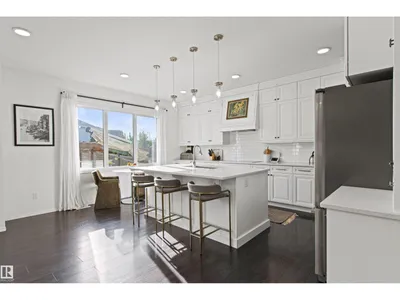 915 177 ST SW photo 18
