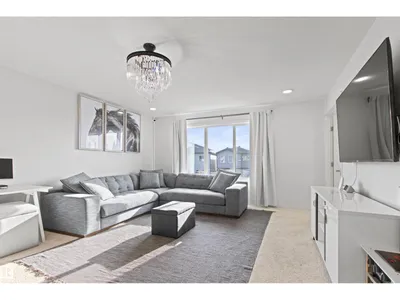 915 177 ST SW photo 31