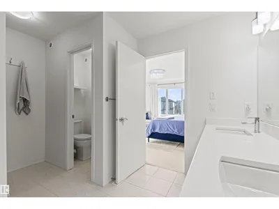915 177 ST SW photo 36