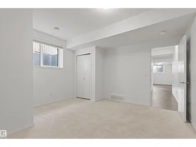 915 177 ST SW photo 59