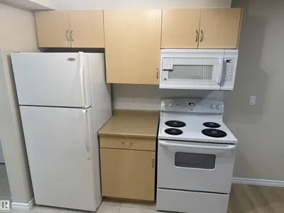 #218 17003 67 AV NW photo 6