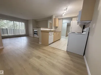#218 17003 67 AV NW photo 5