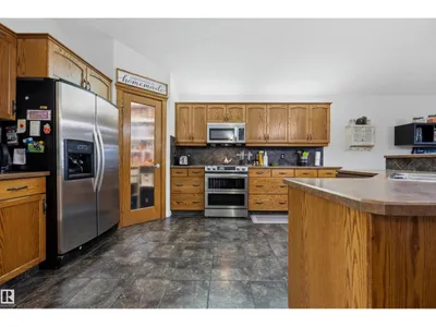 15552 49 ST NW photo 18