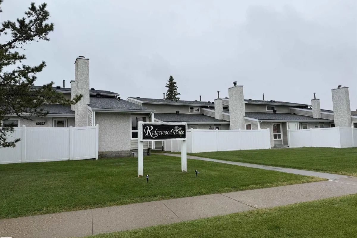 6340 184 ST NW exterior