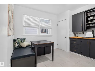 11406 83 ST NW photo 19