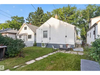 11406 83 ST NW photo 28