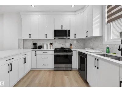 10915 159 ST NW photo 24