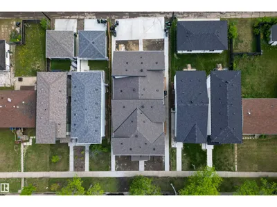 10915 159 ST NW photo 40