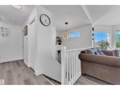 916 JORDAN CR NW photo 15