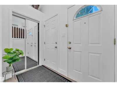 916 JORDAN CR NW photo 5