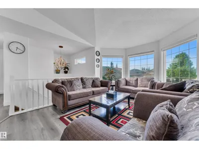 916 JORDAN CR NW photo 8