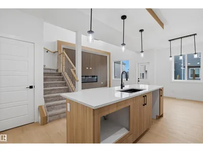 2411 209 ST NW photo 14