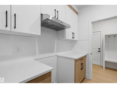 2411 209 ST NW photo 17