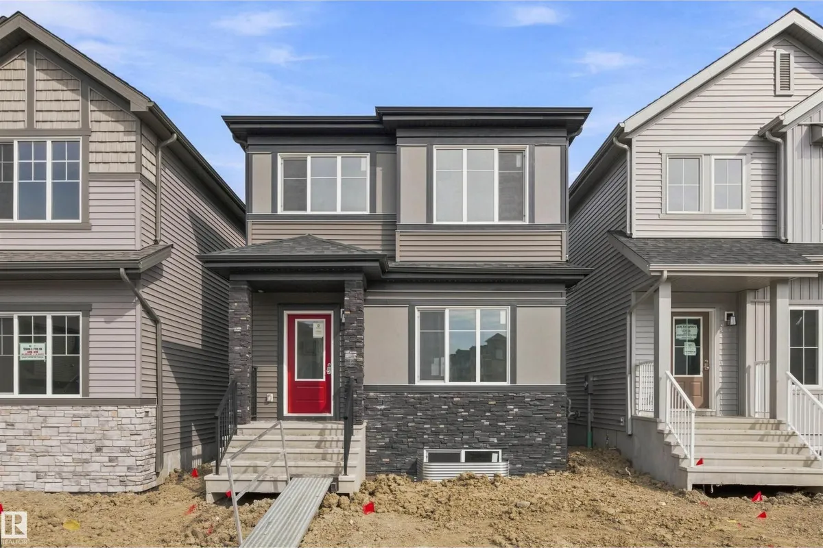 608 Ashgrove CI exterior