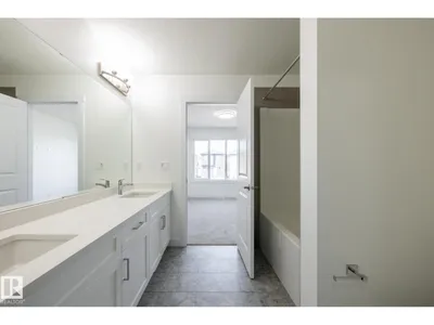 608 Ashgrove CI photo 19