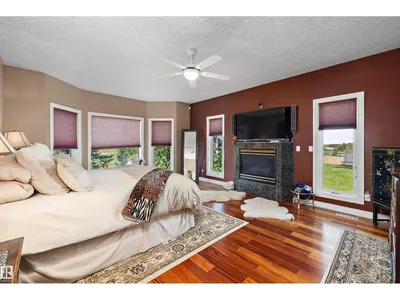9610 167 ST SW photo 34