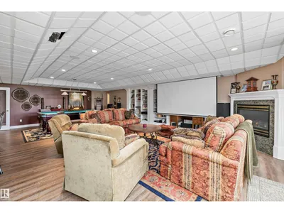 9610 167 ST SW photo 45