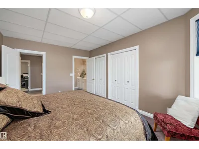 9610 167 ST SW photo 54