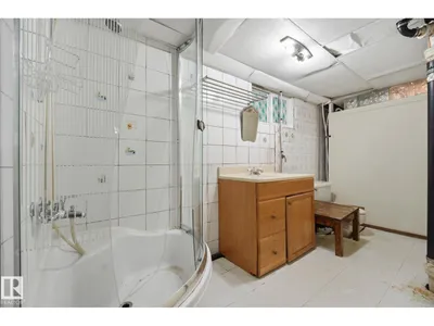 10917 96 ST NW photo 25