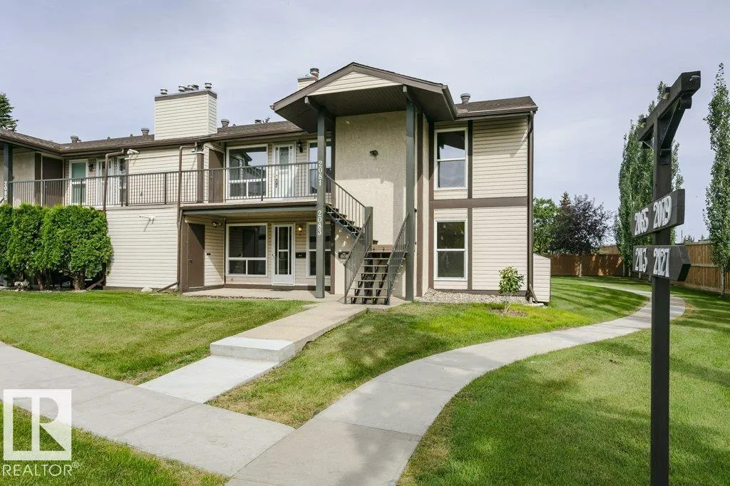 2083 SADDLEBACK RD NW exterior