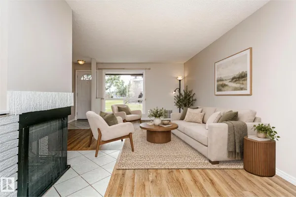 2083 SADDLEBACK RD NW photo 3