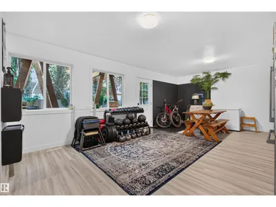 10726 107 ST NW photo 11