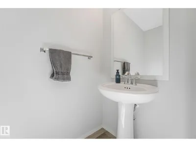 6603 64 AV photo 14