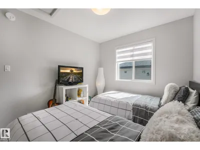 6603 64 AV photo 24