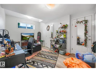 6603 64 AV photo 30