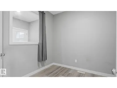 3004 9 ST NW photo 42