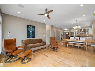 11534 122 ST NW photo 9