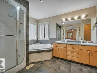 739 HALIBURTON CR NW photo 38