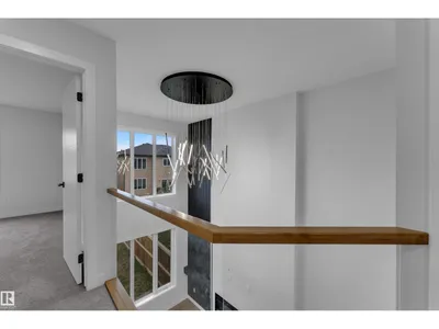 3615 42 AV photo 32
