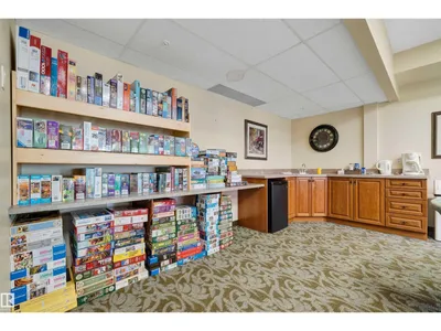 #215 9820 165 ST NW photo 29