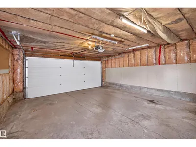 9516 52 ST NW photo 32