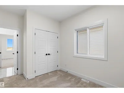 216 21 ST SW photo 44